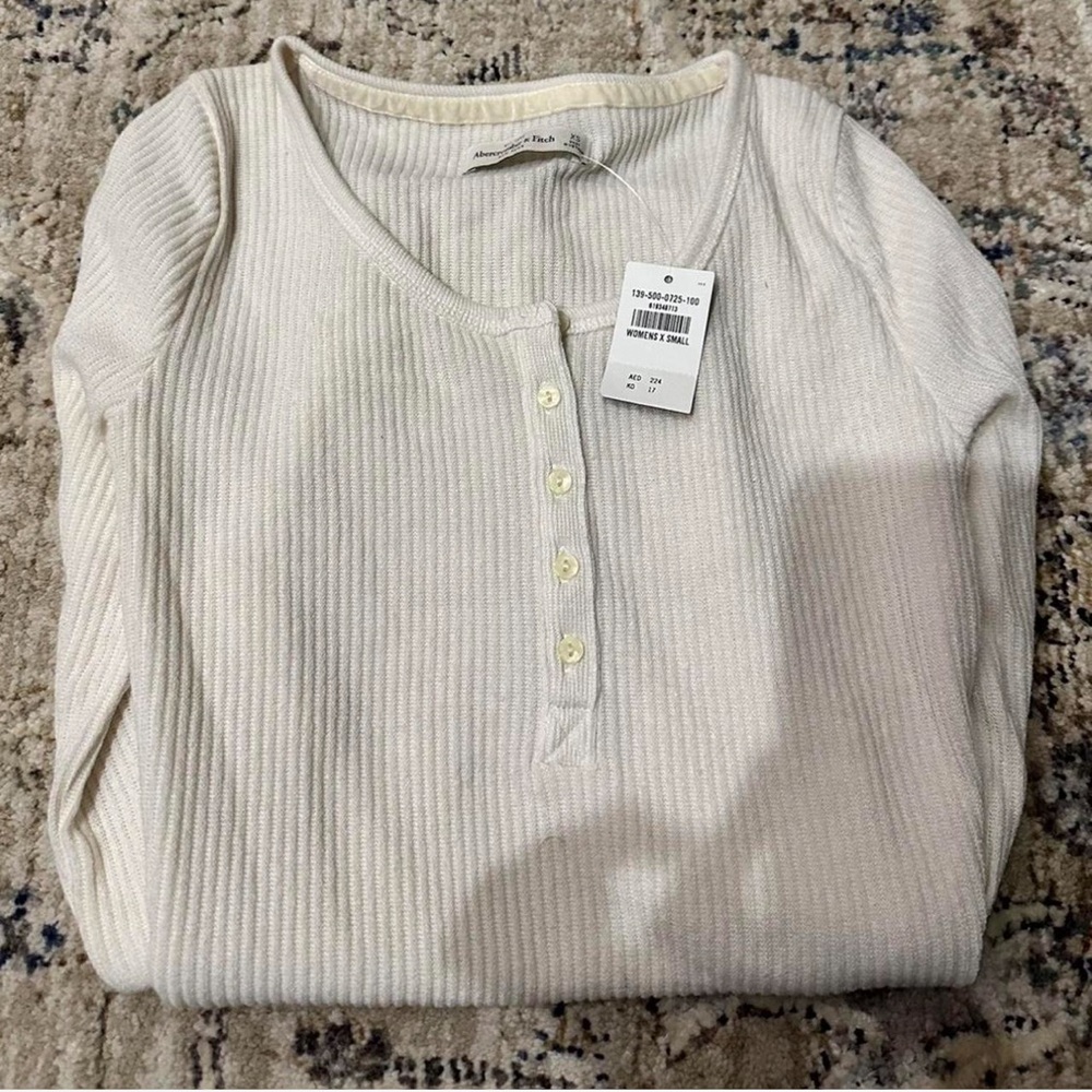 Abercrombie top